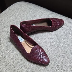 Women's Burgundy Woven Flats